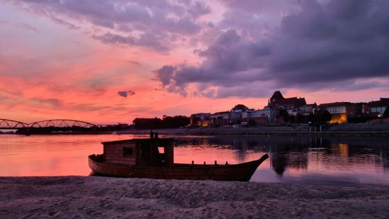 Evening Cruises in Toruń - Included Amenities