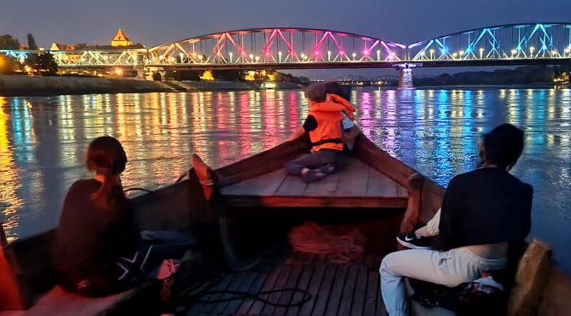 Evening Cruises in Toruń - Navigating to the Cruise
