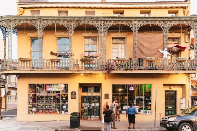 Evening in New Orleans: Live Jazz Music Discovery Tour - Live Music Performances