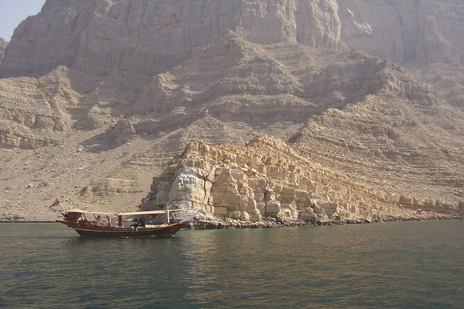 Evening Sunset Dhow Cruise Tour - Muscat - Traditional Dhow Ride and Onboard Amenities
