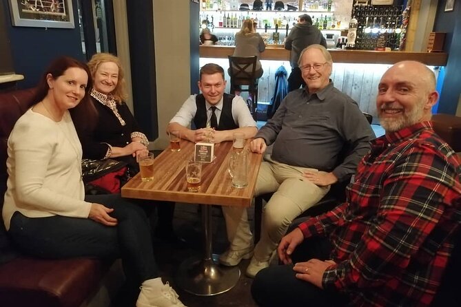 Evening Walking Historical Pub Crawl in Liverpool - Highlighting the Tour Guides