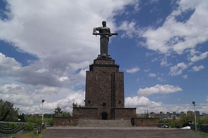 Evening Walking Tour in Yerevan - Inclusions and Accessibility