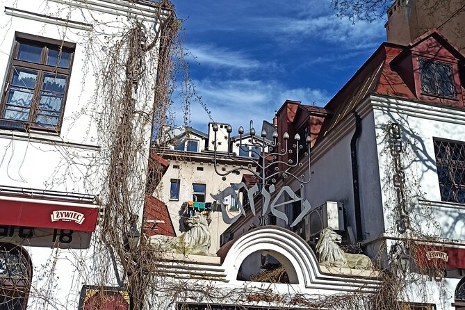 Evening Walking Tour With Dumplings & Beer In Old Jewish Quarter - Exploring the Old Jewish Quarter