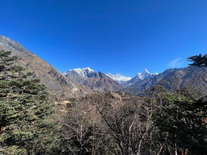 Everest Base Camp Helicopter Tour - With Hotel Pickup & Drop - Group Size and Accessibility