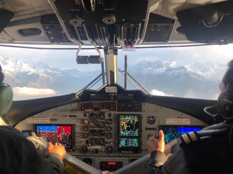 Everest Base Camp Trek by Helicopter Return -11 Days - Trekking Seasons