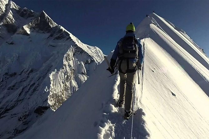 Everest Base Camp Trek & Island Peak Climbing -19 Days - Accommodation and Meals