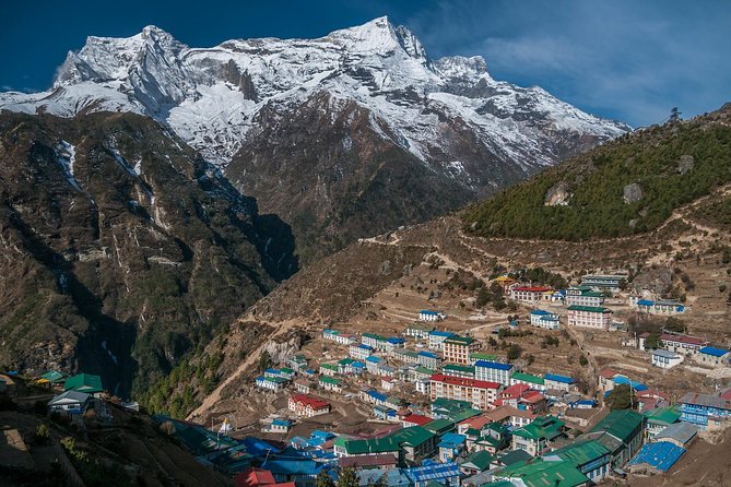 Everest Base Camp Trek With Chopper Return to Lukla - Accommodations and Meals