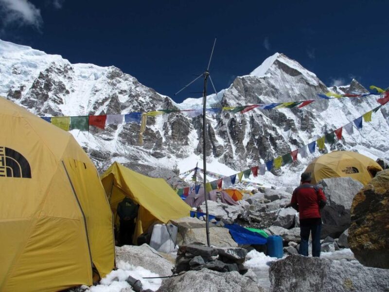 Everest Base Camp Trekking With Base Camp Overnight - Key Points