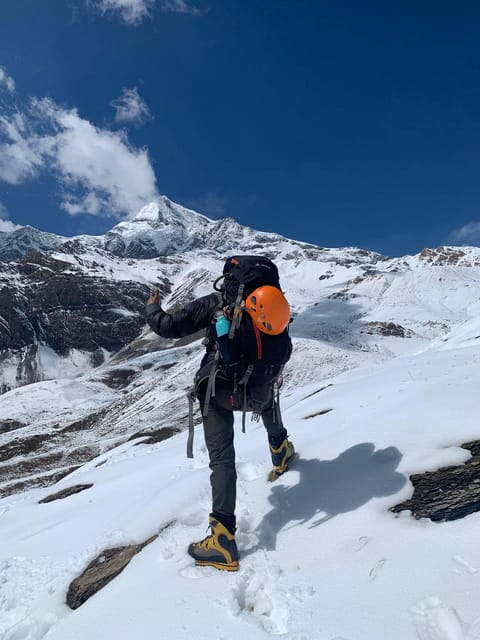 Everest Base Camp Treks - Trek Guides and Porters