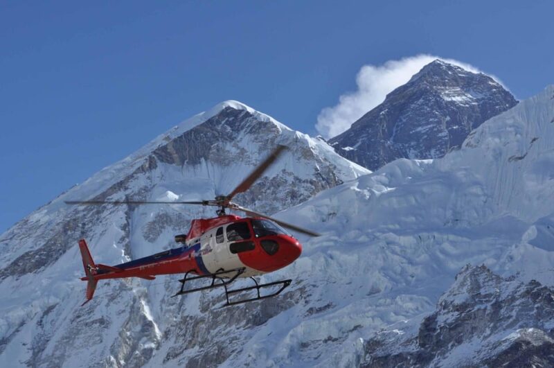 Everest Helicopter Trek - Fly to Everest From Namche - Trekking to Namche Bazaar