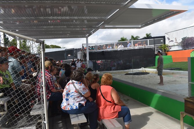 Everglades Air Boat Ride + Alligator Show. - Meeting Points