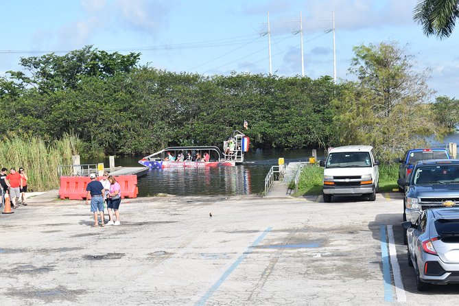 Everglades Air Boat Ride + Alligator Show. - Alligator Show