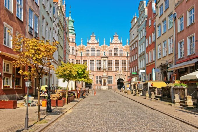 EVERYDAY Stutthof Concentration Camp With Extra Gdansk Tour - Vodka Tasting Tour