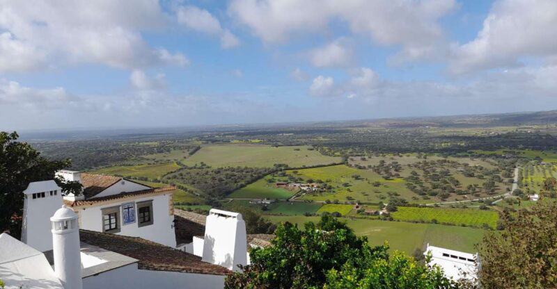 ÉVORA AND MONSARAZ FULL DAY PRIVATE TOUR BY CAR - Guided Tours