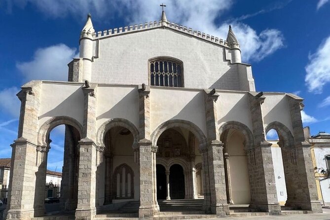 Évora: Christian Heritage Private Walking Tour - Explore the Cathedral of Évora