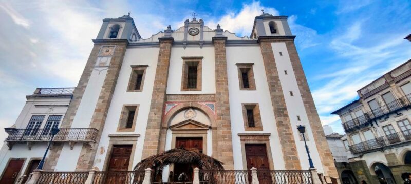Évora: Christian Heritage Private Walking Tour - Itinerary Highlights