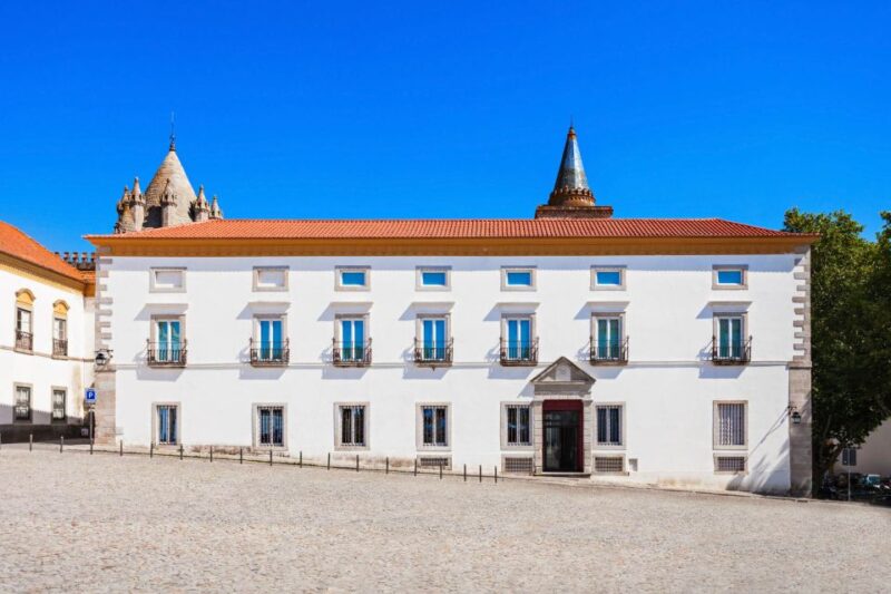 Evora: Frei Manuel National Museum E-Ticket & Audio Tour - Visit Duration