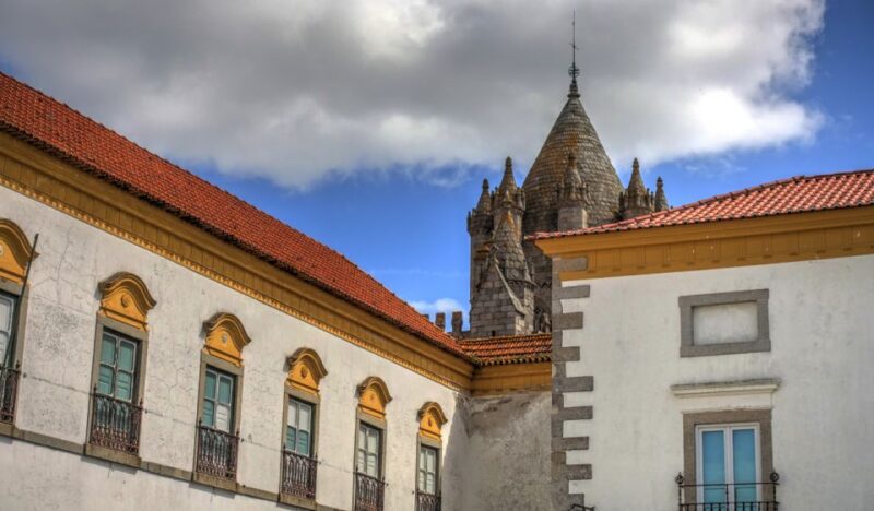 Evora Private Excursion From Lisbon - Language and Group Details