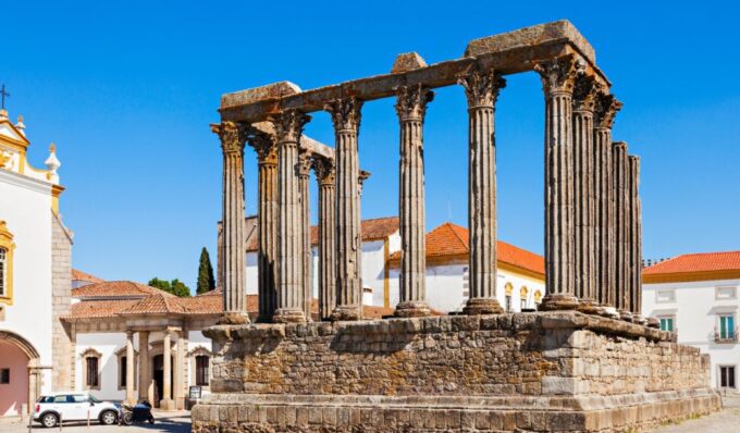 Evora Private Excursion From Lisbon - Visiting the Chapel of Bones