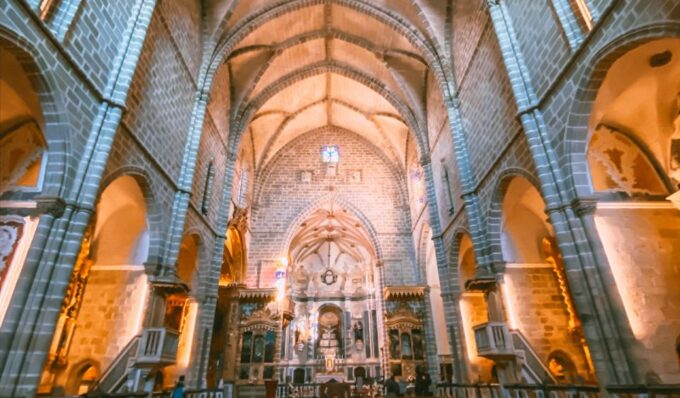 Evora Private Excursion From Lisbon - Discovering Medieval Structures