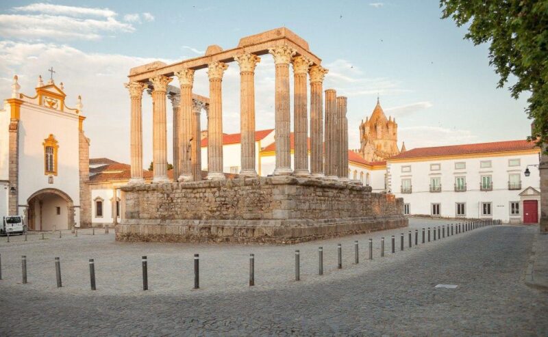 Évora Private Walking Tour - Historical Significance