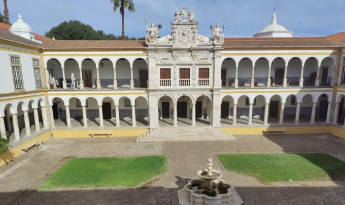 Évora Private Walking Tour - Inclusions and Exclusions
