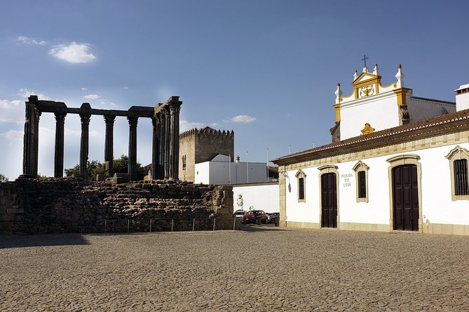 Évora Private Walking Tour With a Professional Guide - Inclusions and Policies