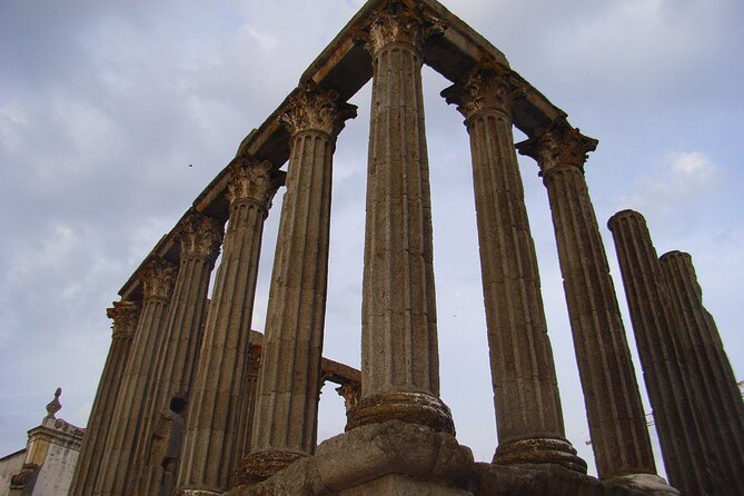 Évora Private Walking Tour With a Professional Guide - Explore Medieval History