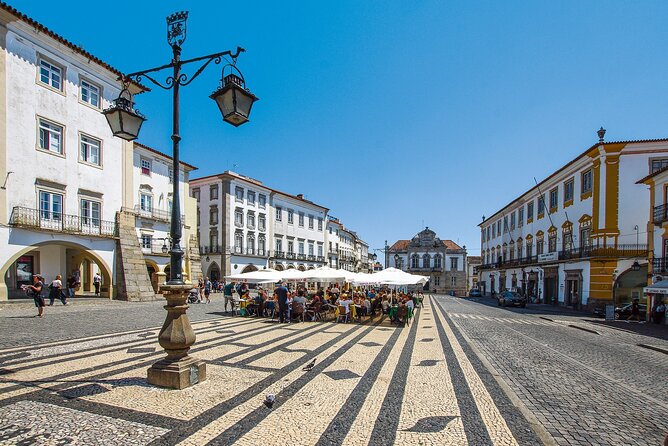Évora Private Walking Tour With a Professional Guide - Discover Roman Architecture