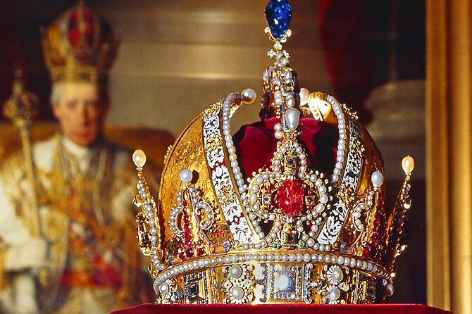Exciting History Tour and Discovery of Viennas Secrets - Highlights of the Tour
