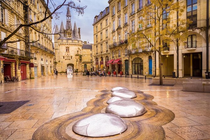 Exclusive 3HOUR Night Tour Ending With Food Wine Tasting Bordeaux - Indulging in a Glass of Bordeaux Wine