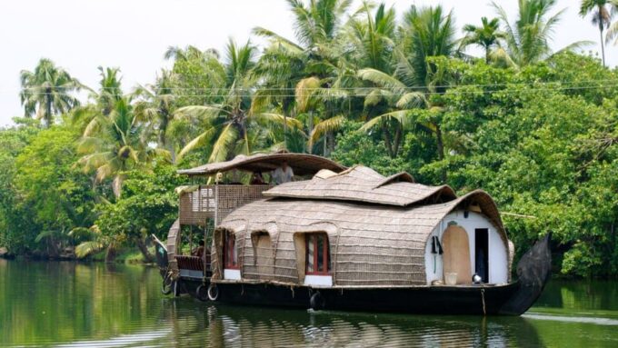 Exclusive, Alleppey Houseboat Tour (01 Night / 02 Days) - Booking and Cancellation