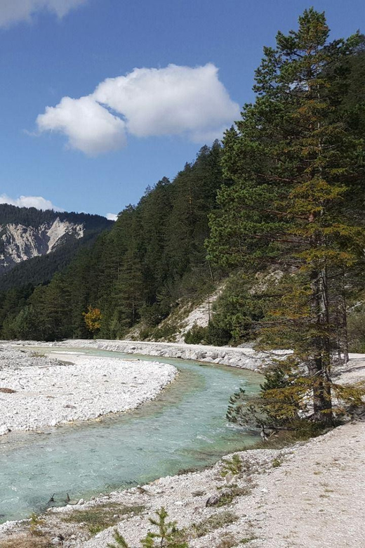 Exclusive AUSFLUG to Natural Wonder Places - RIVER SOURCE - Good To Know