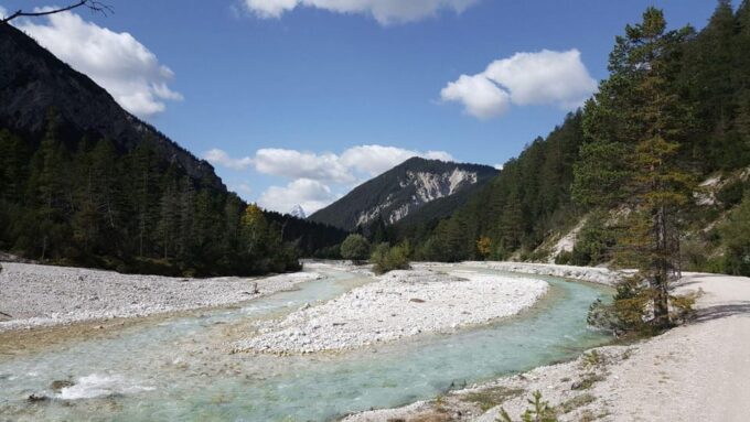 Exclusive AUSFLUG to Natural Wonder Places - RIVER SOURCE - Frequently Asked Questions