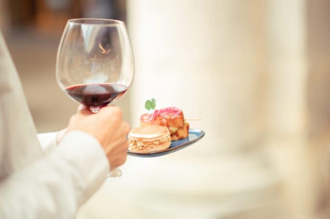 Exclusive Basque Gourmet Pintxos and Premium Wines Food Tour - Meeting Point
