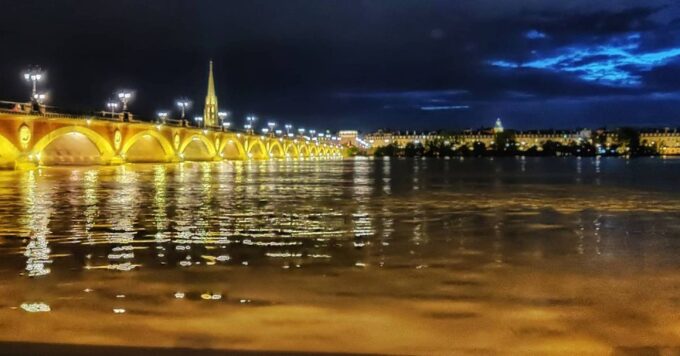 Exclusive! Bordeaux: Nighttime Highlights Walking Tour - Frequently Asked Questions