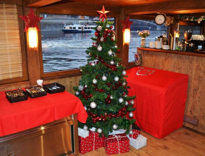 Exclusive Christmas Cruise With Christmas Eve Buffet - Memorable Holiday Celebration