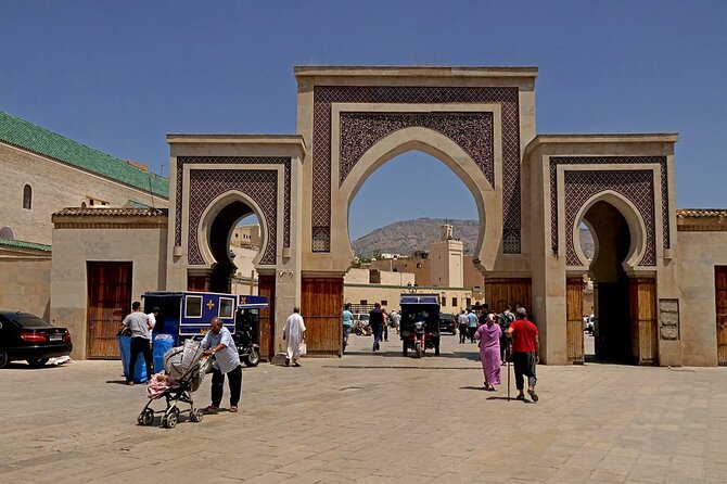 Exclusive Fez Medina Walking Tour With Private Guide - Exploring the Fez Medina