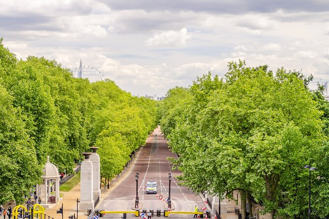 Exclusive Guided Royal Walking Tour W/ Buckingham Palace Tickets - Overview