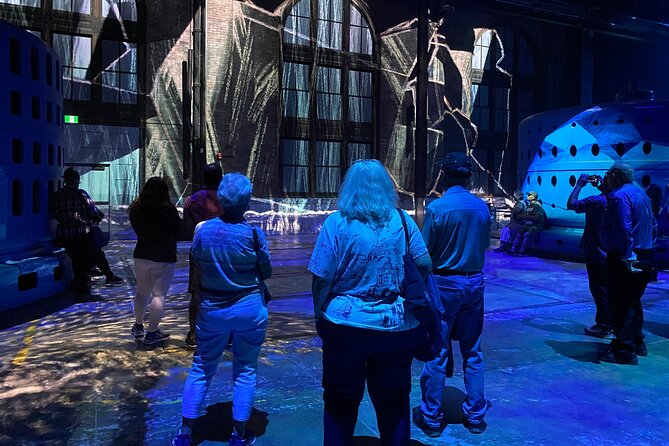 Exclusive Illumination, Dinner and Fireworks Tour From USA - Niagaras Power Station & Currents Show