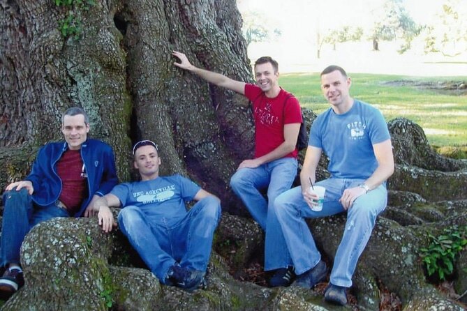 Exclusive Journey Through Louisianas Historic Plantations - Discovering Oak Alleys Iconic Avenue