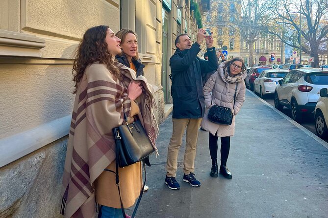 Exclusive Liberty Tour With Aperitif Included - Accessibility Considerations