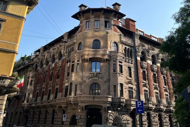Exclusive Liberty Tour With Aperitif Included - Highlights of the Experience