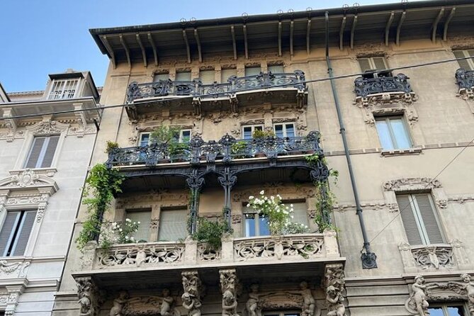 Exclusive Liberty Tour With Aperitif Included - Aperitif Indulgence