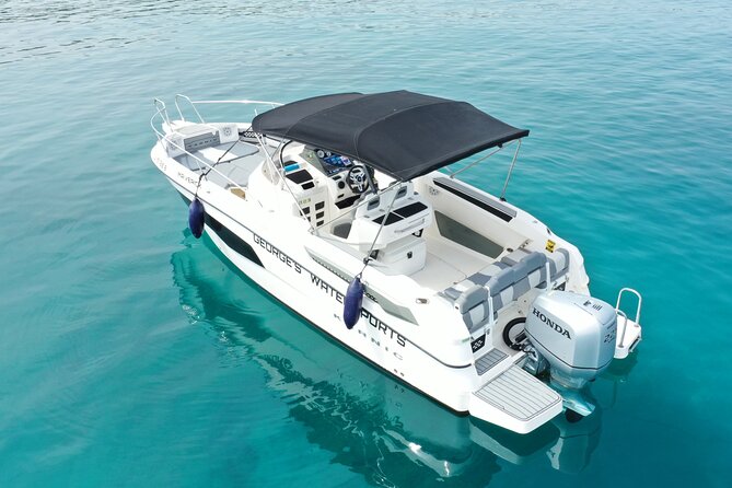 Exclusive Line 225hp, Self Drive Boat Karnic SL701 8.0m - Accessibility and Requirements
