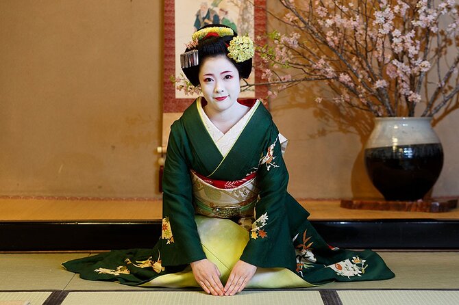 Exclusive Maiko Dinner and Performance in Kyoto - Alcoholic Beverages and Soda/Pop