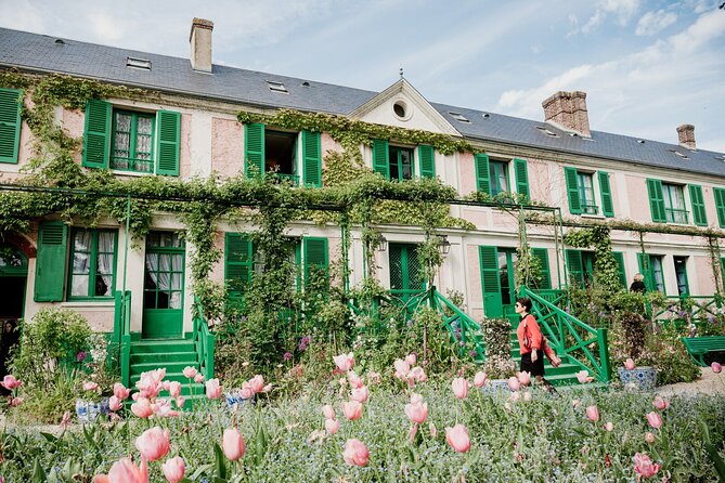 Exclusive Musée Dorsay & Giverny Day Trip From Paris by Train - Tour Experience and Guides