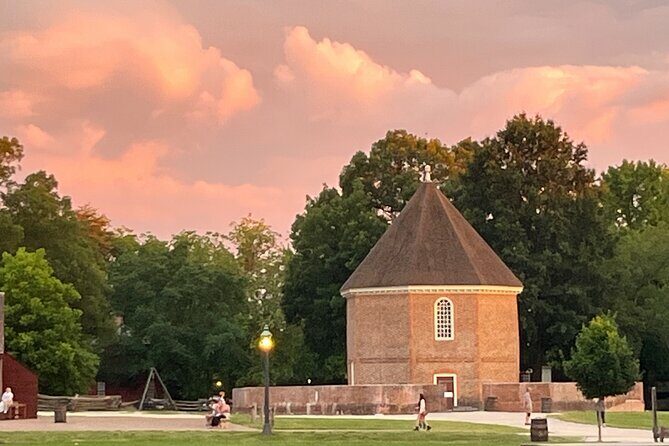 Exclusive Private Colonial Williamsburg Walking Tour by a Local - The Sum Up
