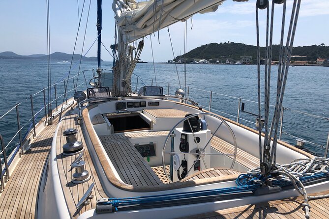 Exclusive Private Cruise on a Luxury Sailing Yacht-Nice/Monaco - Safety and Regulations