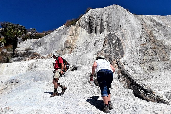 Exclusive Private Tour: Hierve El Agua With Hike, Mezcal & Gastronomy - Immerse in Oaxacan Gastronomy and Mezcal